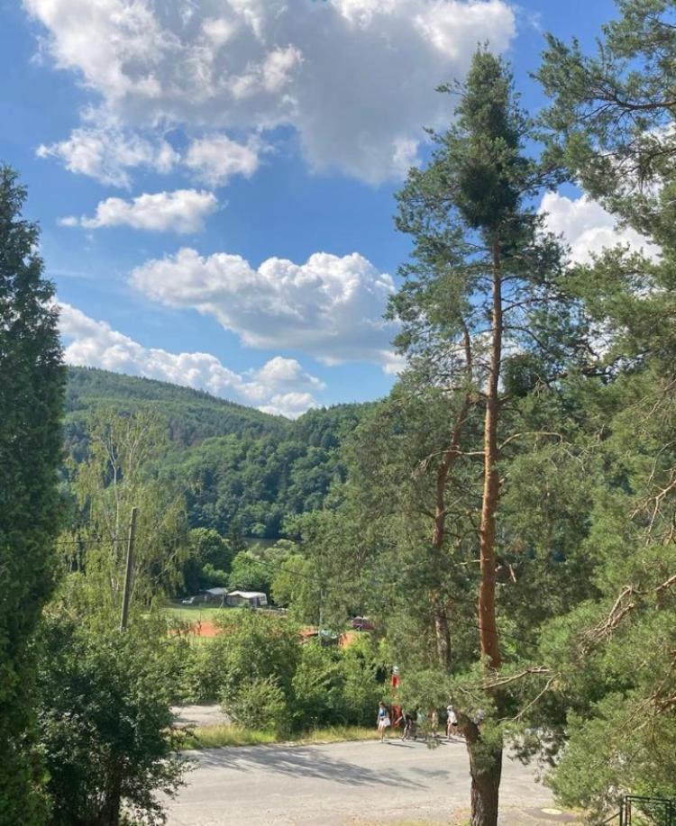 Penzion Cholin Novy Knin Eksteriør bilde